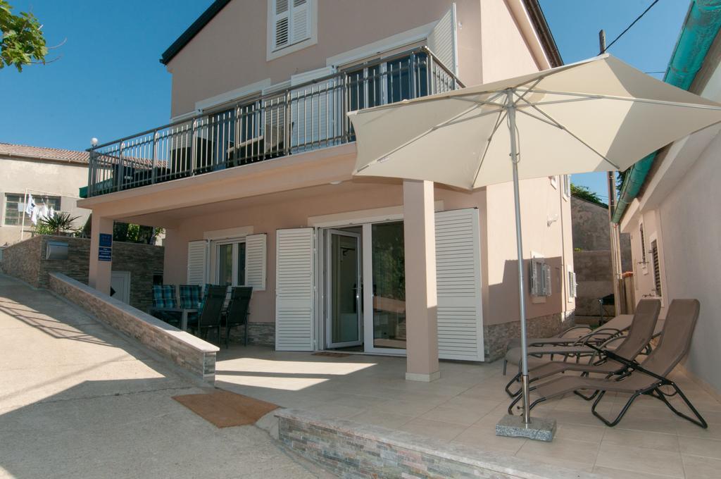מאלי לוסיניי Villa Sv. Martin חדר תמונה
